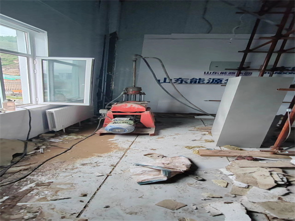 青田地基基础下沉墙体裂缝加固注浆顶升施工